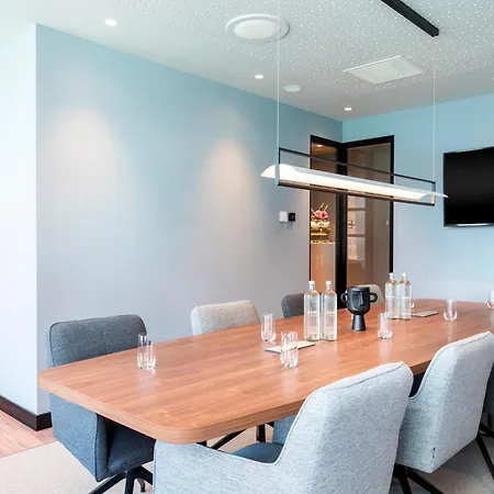 By Marriott Hotell 4*