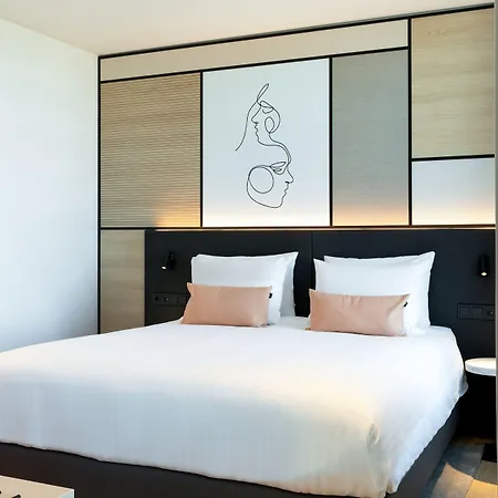 酒店 By Marriott 4*