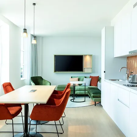 By Marriott 酒店 4*