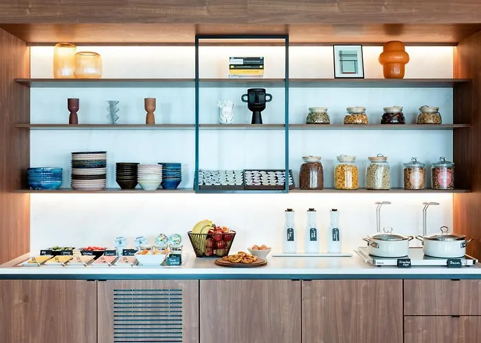 By Marriott 4* La Haya