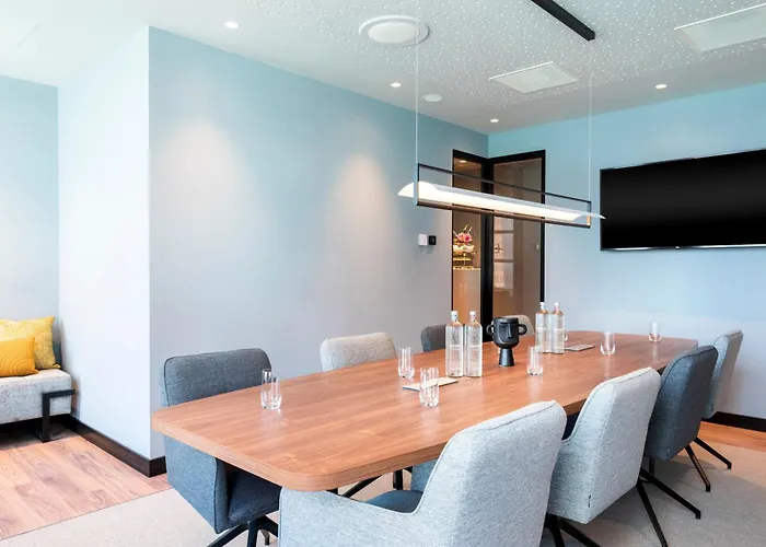 By Marriott Hotel 4*