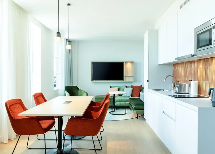 By Marriott Hotel 4*